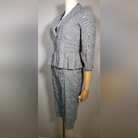 🚨Sale🚨Vintage 1980's Candies 2 piece Blazer/ Capri Suit, size Small/3 - Picture 4 of 11